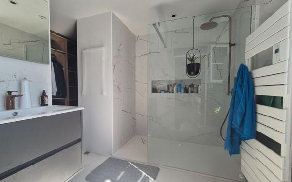 Maison à vendre    8 pièces •  Jouy-le-Châtel