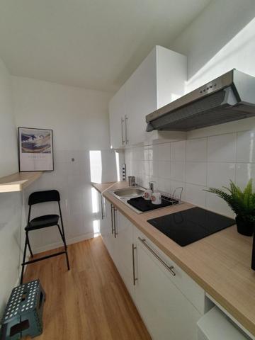 QUARTIER PONT DE LA TORTIERE T1 MEUBLE, Nantes 44300