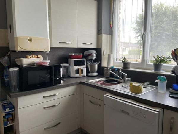 BOULAY LES BARRES 15 kms d'Orléans Immeuble de rapport en très bon état avec belle rentabilité