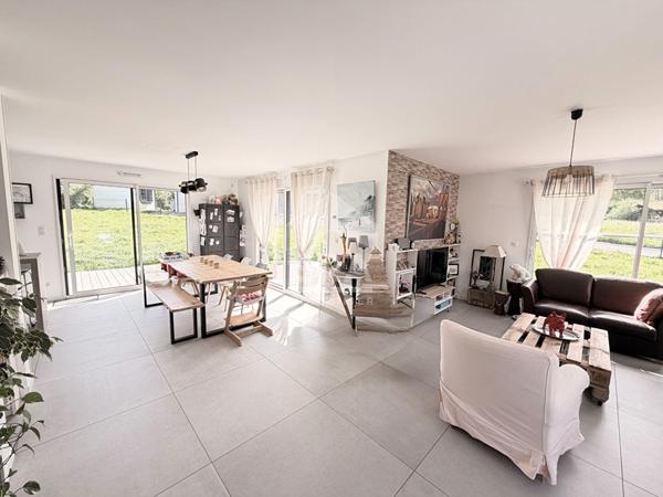 Maison contemporaine récente à vendre à Echinghen
