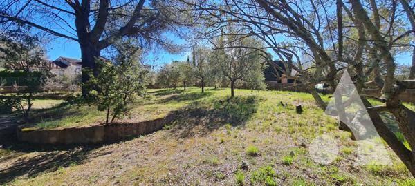 Terrain 952 m2