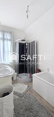 Croix – Maison de charme singulier avec jardin + atelier rare de 130 m², métro