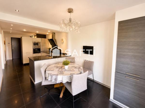 Rez-de-jardin, terrasse 50m² et jardin privatif