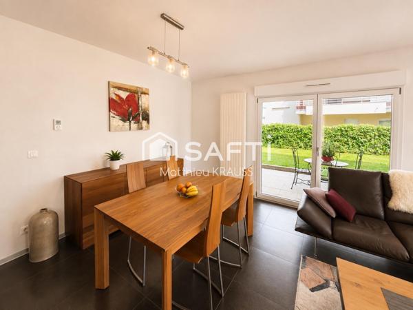Rez-de-jardin, terrasse 50m² et jardin privatif