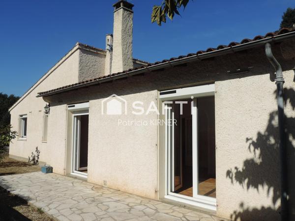 Maison plain pied T5 avec garage et jardin.