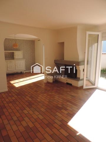 Maison plain pied T5 avec garage et jardin.