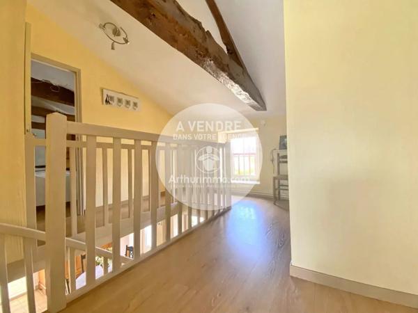 Vente                                                      Maison
                        
                     8 pièces                      160 m2                     à Sautron