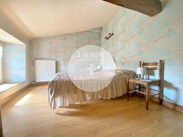 Vente                                                      Maison
                        
                     8 pièces                      160 m2                     à Sautron