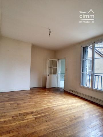 A Vendre Appartement T3 situé au centre ville de &nbsp;Châtillon-Coligny,