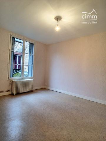 A Vendre Appartement T3 situé au centre ville de &nbsp;Châtillon-Coligny,