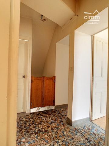 A Vendre Appartement T3 situé au centre ville de &nbsp;Châtillon-Coligny,