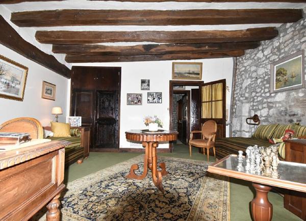 Maison à vendre    5 pièces •  Léré