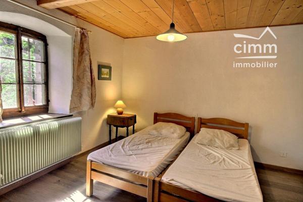 A VENDRE FERME SAVOYARDE 6 CHAMBRES SAMOËNS (74340)