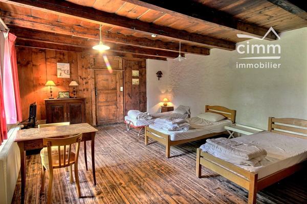 A VENDRE FERME SAVOYARDE 6 CHAMBRES SAMOËNS (74340)