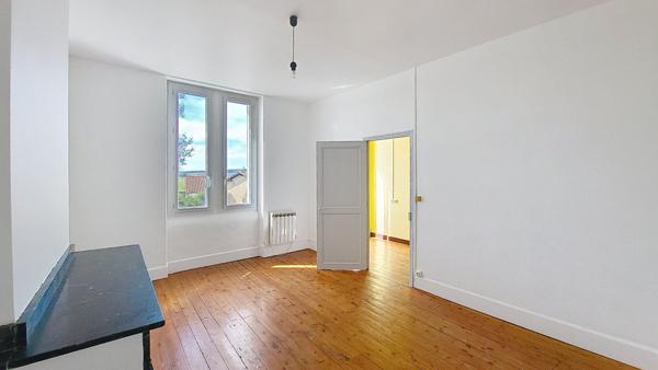 A VENDRE - Belle maison Toulousaine divisée en deux appartements