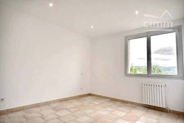 À louer – Appartement T4 au 1er étage d’une maison individuelle – Bourg-lès-Valence