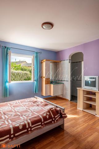 Villa 150m2 - Piscine - Parc 5500m2