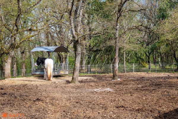 Villa 150m2 - Piscine - Parc 5500m2