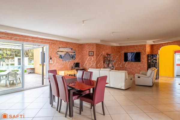 Villa 150m2 - Piscine - Parc 5500m2