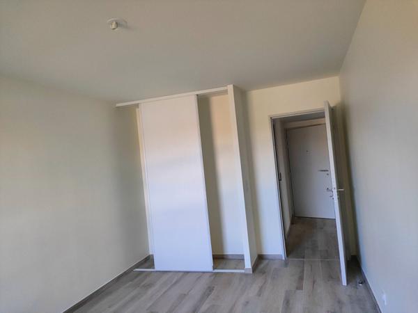APPARTEMENT T4 91,63M² VIGNIERES AVEC TERRASSE ET PARKING