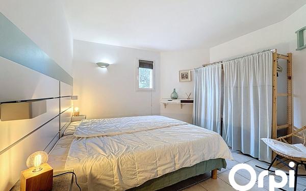 Maison à vendre    5 pièces •  Porto-Vecchio