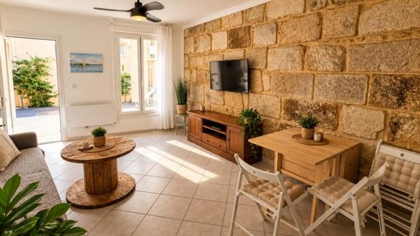 Vente / Maison de village à Villeneuve-lès-Maguelone (34750)