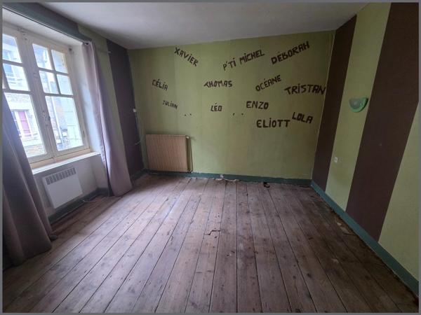 Maison à LA ROCHE-DERRIEN, 22450 - 4 pièces 100m²