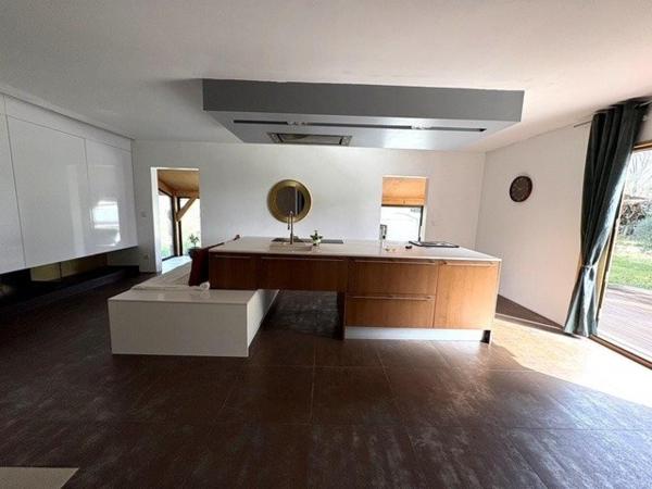 Propriété landaise rénovée avec dépendances