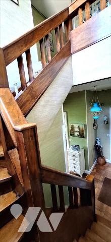 VIC-FEZENSAC maison de ville à jardin et piscine