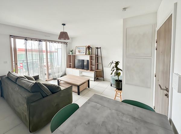 Apppartement T2 + PARKING COUVERT - RESIDENCE DE STANDING