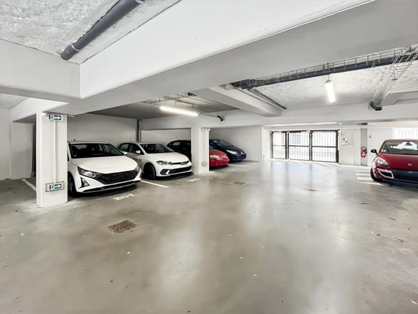 Apppartement T2 + PARKING COUVERT - RESIDENCE DE STANDING