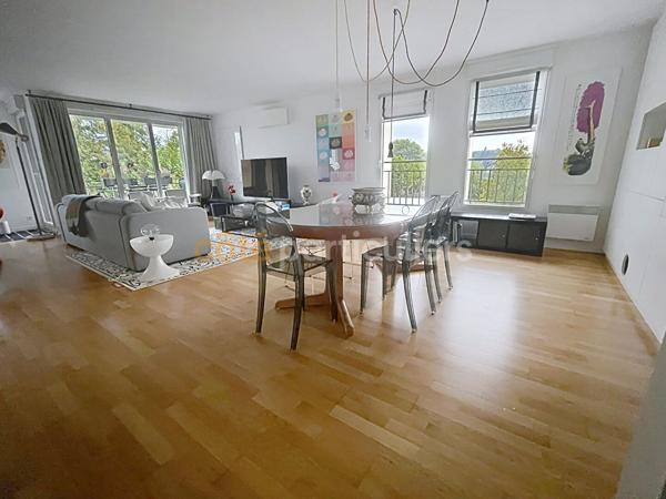 Vente
                Appartement103 m² - 3 Pièces -
                    MONTARGIS (45200)
