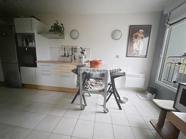 Vente
                Appartement103 m² - 3 Pièces -
                    MONTARGIS (45200)