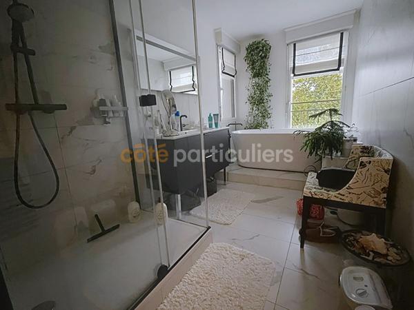 Vente
                Appartement103 m² - 3 Pièces -
                    MONTARGIS (45200)