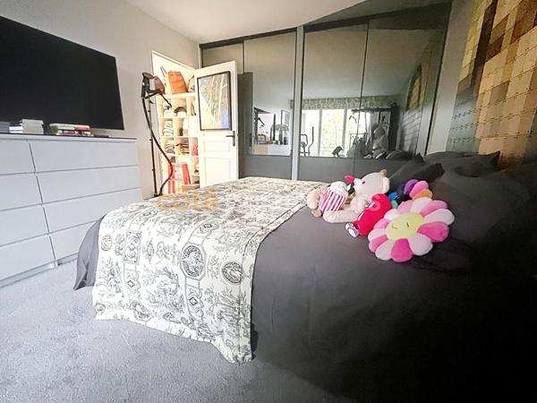 Vente
                Appartement103 m² - 3 Pièces -
                    MONTARGIS (45200)