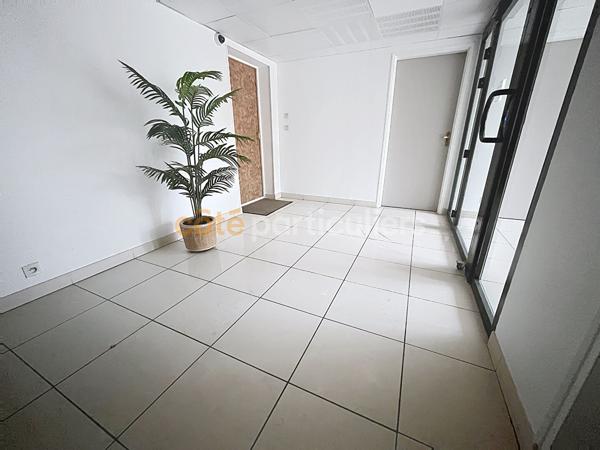 Vente
                Appartement103 m² - 3 Pièces -
                    MONTARGIS (45200)