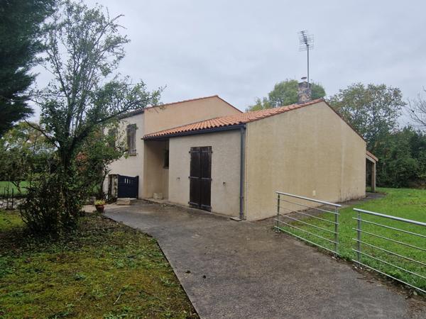 Maison à vendre 4 pièces proche de LA DEVISE (17)