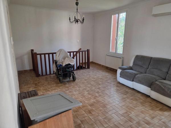SAINT MARTIN DE VALGALGUES (30) idéal investisseur maison mitoyennes 91m² environ sur une parcelle de 175m² en centre ville.
