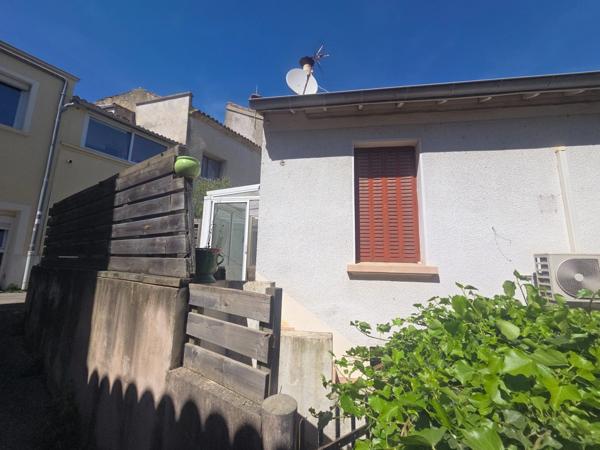 SAINT MARTIN DE VALGALGUES (30) idéal investisseur maison mitoyennes 91m² environ sur une parcelle de 175m² en centre ville.