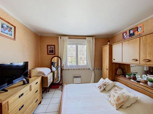 Maison Montreuil Juigne 6 pièces 133 m2