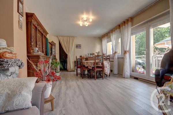 Appartement à vendre  3 pièces - 81,22 m 2   ERSTEIN  - 67