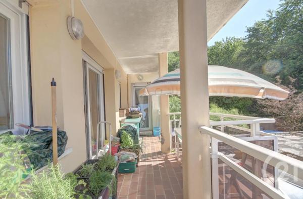 Appartement à vendre  3 pièces - 81,22 m 2   ERSTEIN  - 67