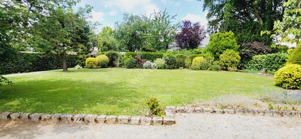 NANTES Nord : En vente, Maison familiale 168 m², sur parcelle 1500 m², 5 chambres, proche commodités.