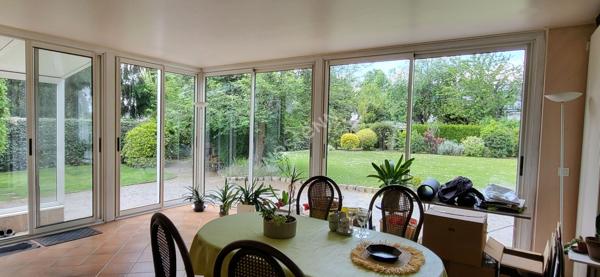 NANTES Nord : En vente, Maison familiale 168 m², sur parcelle 1500 m², 5 chambres, proche commodités.