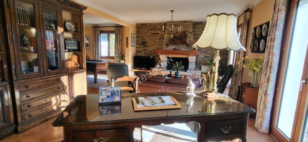 NANTES Nord : En vente, Maison familiale 168 m², sur parcelle 1500 m², 5 chambres, proche commodités.