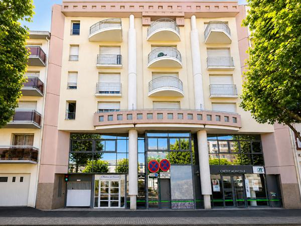 Appartement 3 pièces avec garage et cave en centre ville
