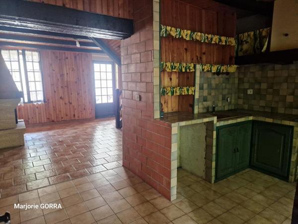 MAISON DE VILLE T3 AVEC TERRASSE ATELIER CAVE