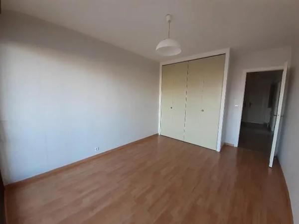 Appartement à louer 2 pièces 56.01m² Grenoble (38100)
