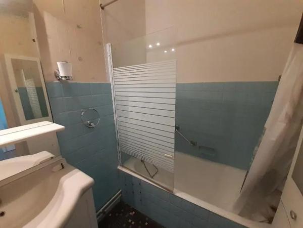 Appartement à louer 2 pièces 56.01m² Grenoble (38100)