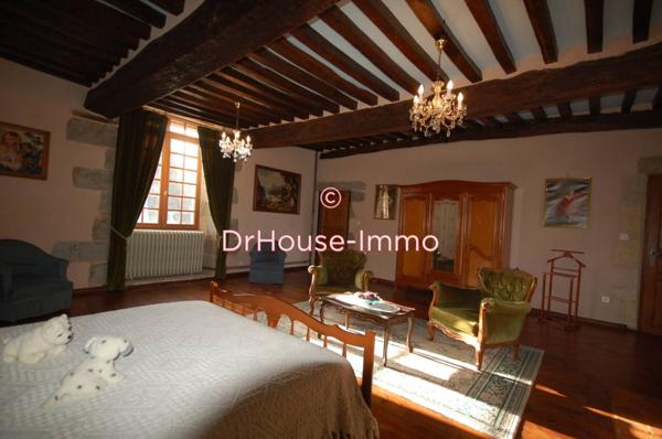 Château à vendre 7 pièces de 305 m²